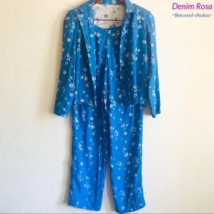 Blue dress suit 🕺